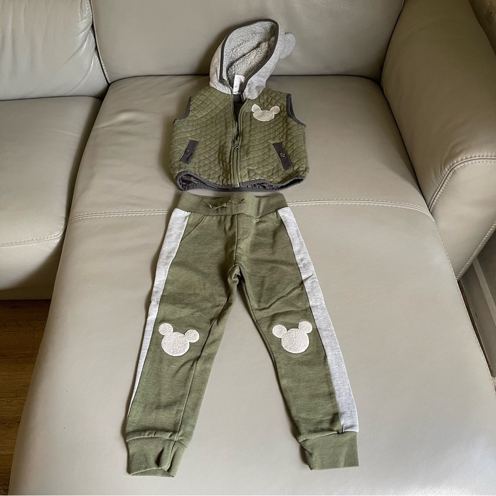 Mickey Junior Green Hooded Vest and Pants Set size 4t